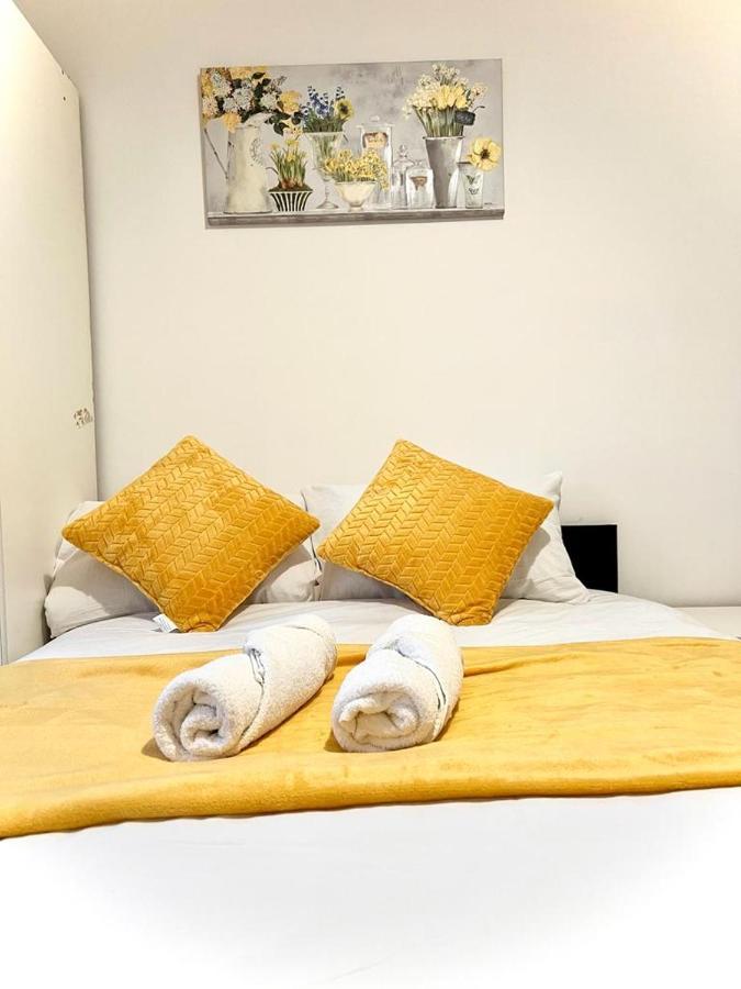 Canary Wharf Holiday Rooms London Exterior photo