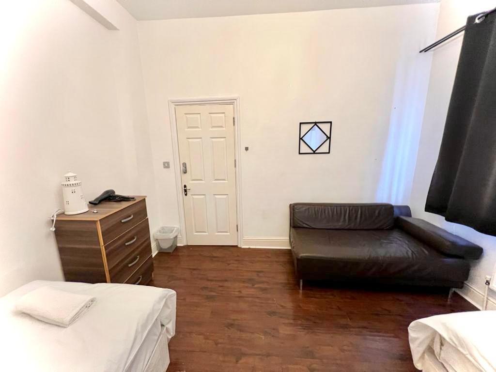 Canary Wharf Holiday Rooms London Exterior photo