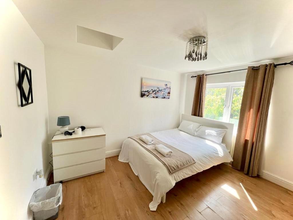 Canary Wharf Holiday Rooms London Exterior photo